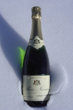 Champagne Alain NAVARRE - Entre deux descentes on fait sauter le bouchon	